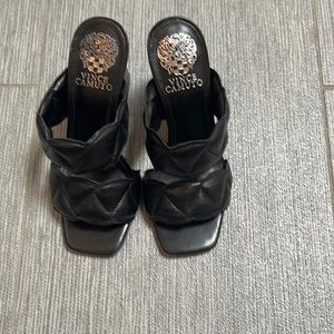 Vince Camuto Brand new and never worn size 5 amazing shoes don’t need